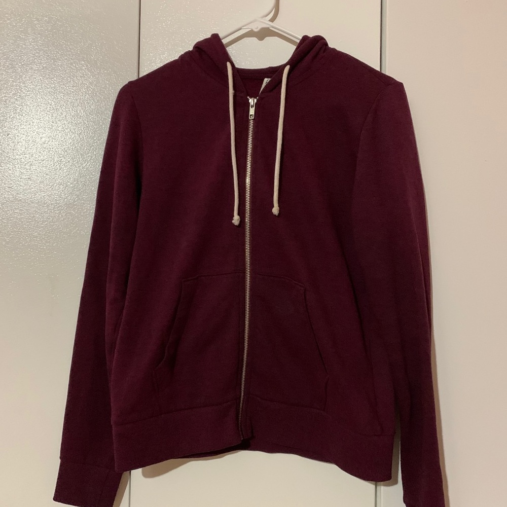 maroon hoodie zip up